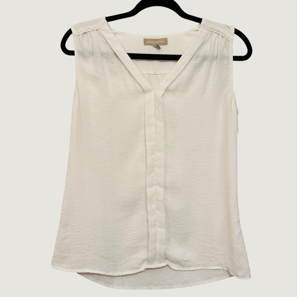 172 | Banana Republic V-Neck Pleated Sleeveless Blouse Top White Womens 6